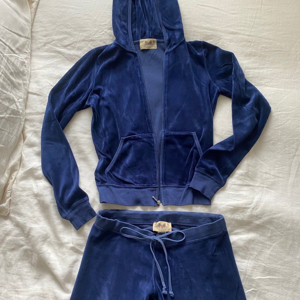 Vintage velour Juicy Couture tracksuit
